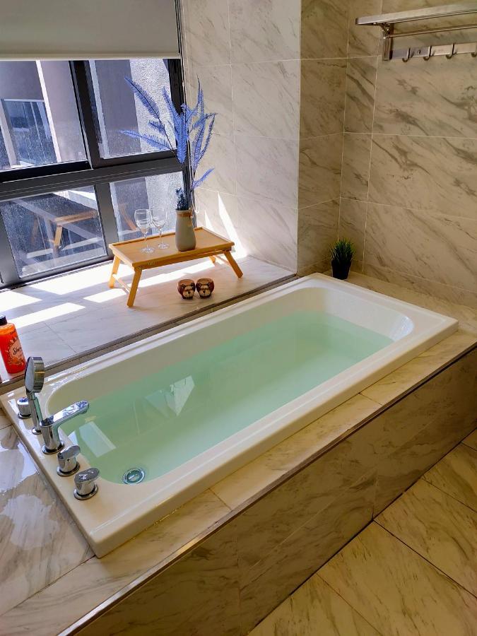 Imperio Residence Bathtub Studio At Malacca Town-Near Jonker Street Ngoại thất bức ảnh